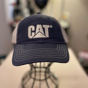 CAT Caterpillar logo mesh back adjustable hook & loop trucker dad hat cap. NWOT​